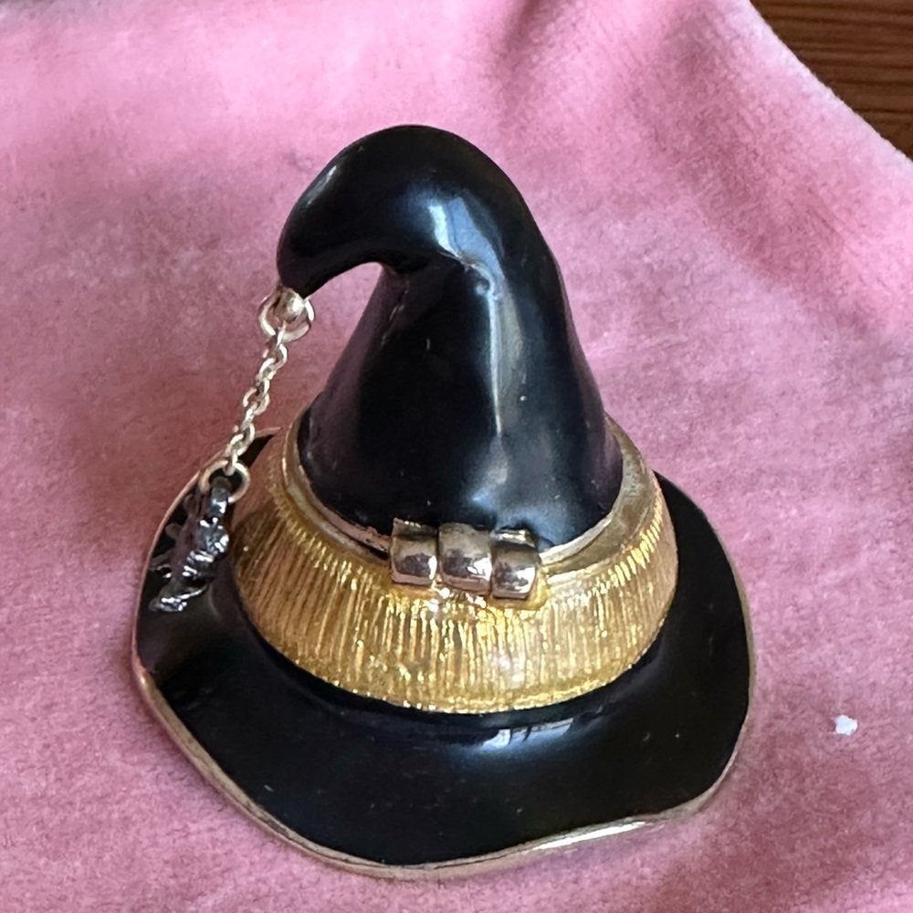 Monet Vintage Enamel Witch Hat Keepsake